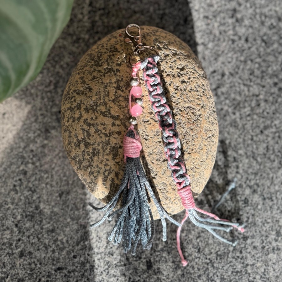 Rosira - Macrame Keychain 