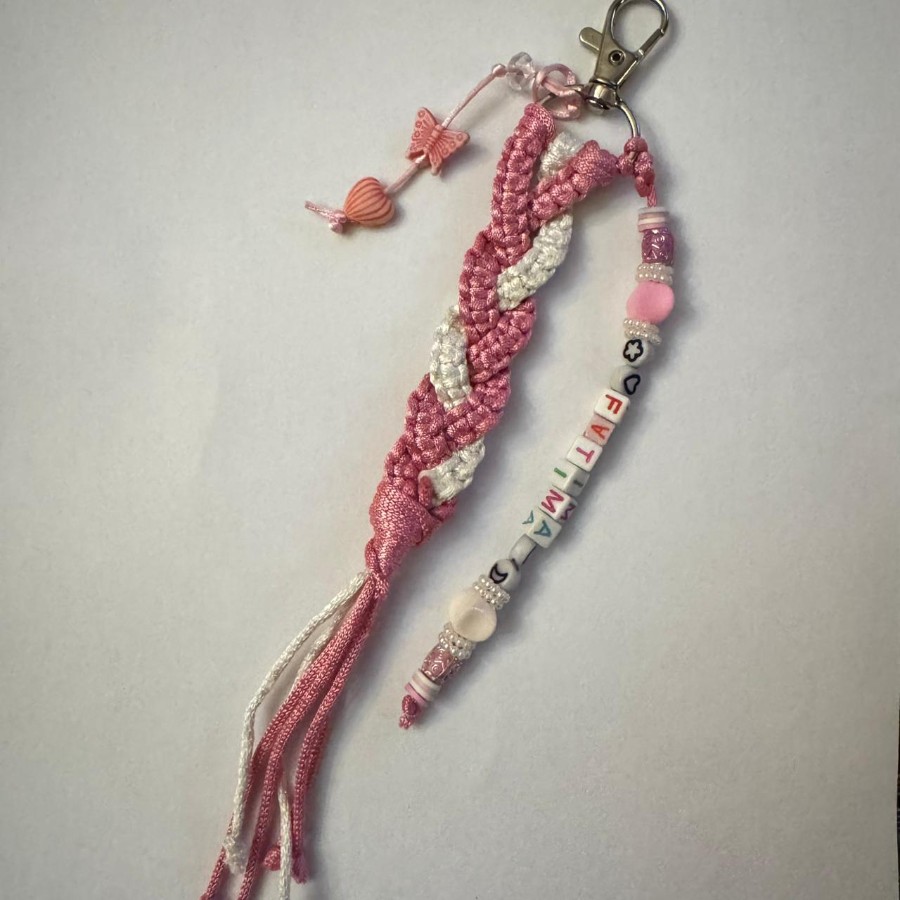 Customized Pink & White Macramé Keychain – Personalized Boho Charm